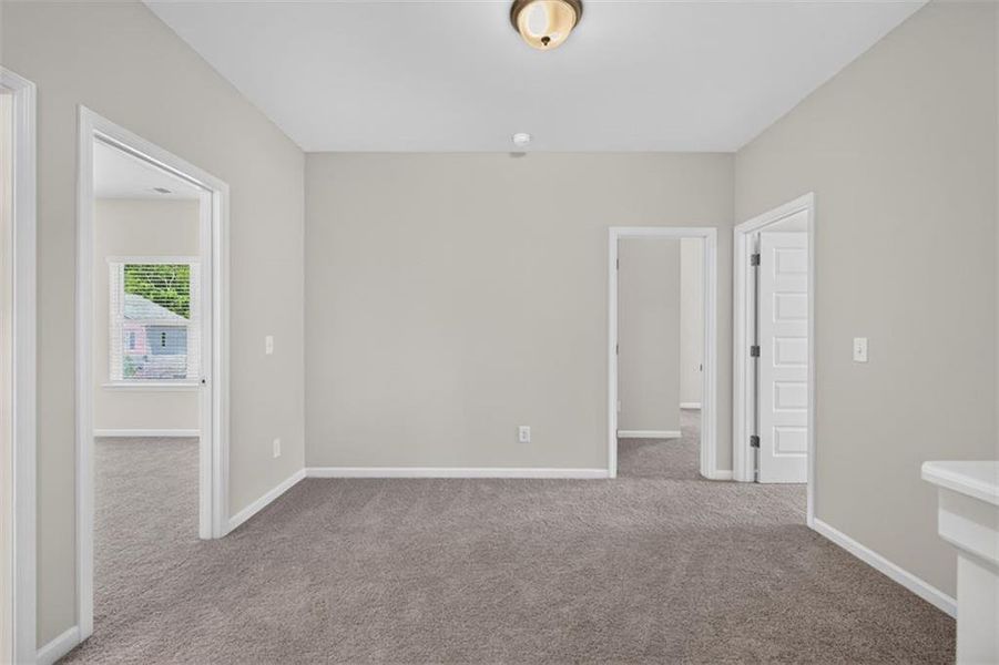 Spacious, unfurnished interior of a new home in Jones Ridge, Dallas (Image 47). Spacious, unfurnished interior of a new home in Jones Ridge, Dallas (Image 47).