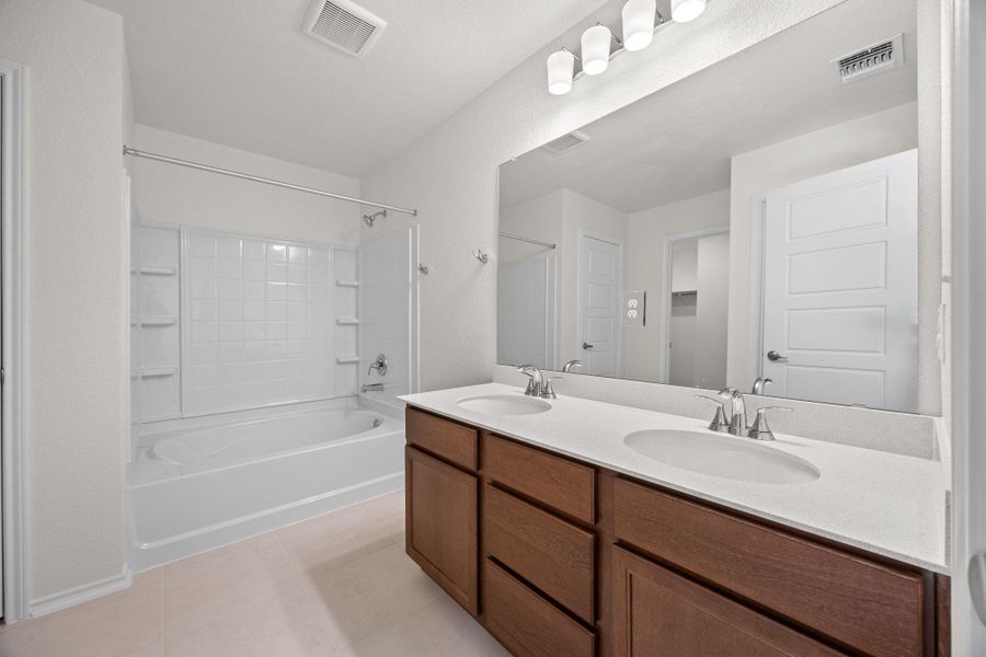 Furnished interior view inside a new home in Creekside at Estancia, Austin (Image 9).