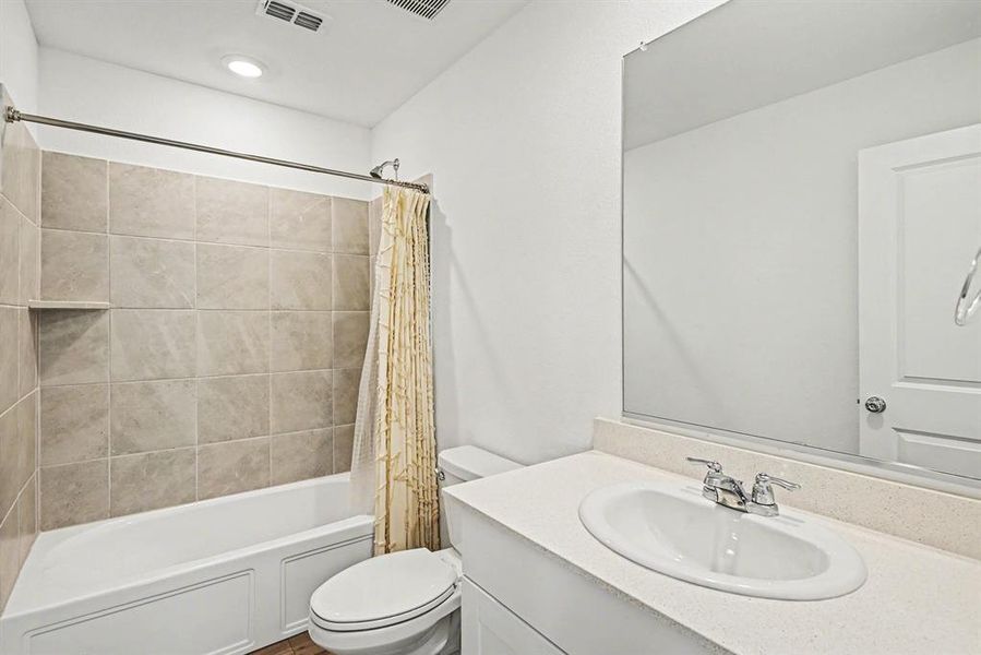 Furnished interior view inside a new home in Northpointe, Fort Worth (Image 10).