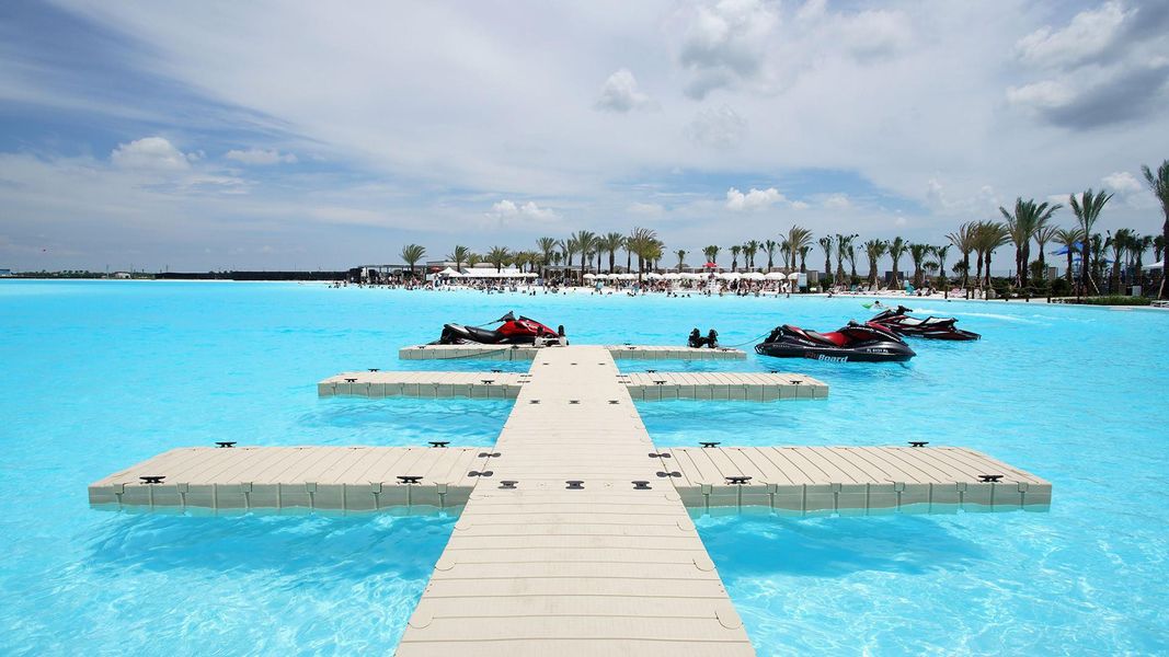 Community amenities in Lago Mar, Texas City (Image 29).