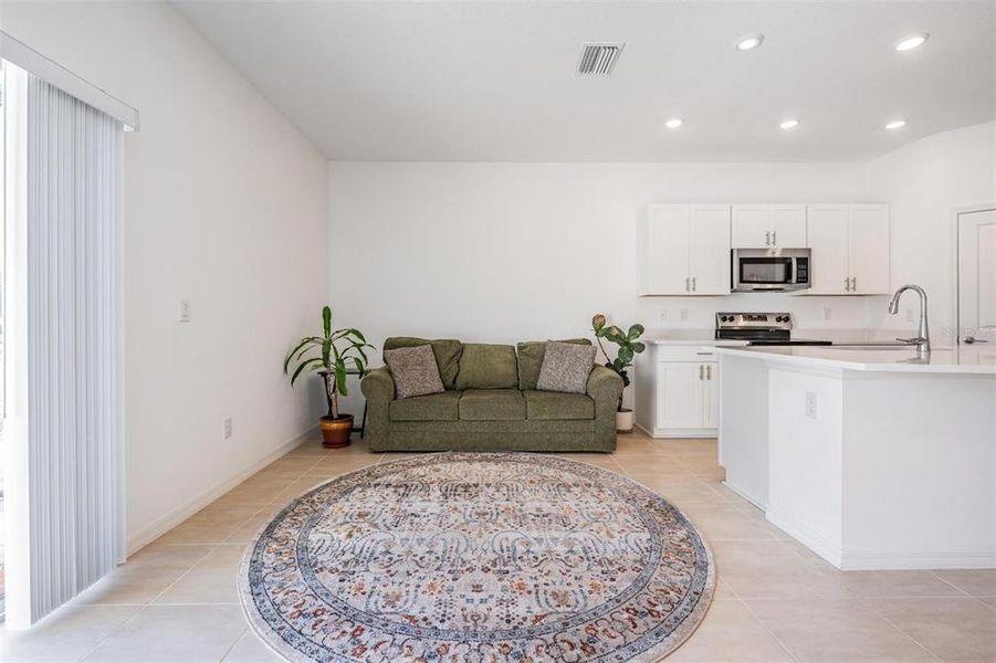 Furnished interior view inside a new home in , Wesley Chapel (Image 7). Furnished interior view inside a new home in , Wesley Chapel (Image 7).