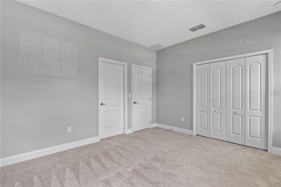 Spacious, unfurnished interior of a new home in Encore at Ovation, Winter Garden (Image 13).