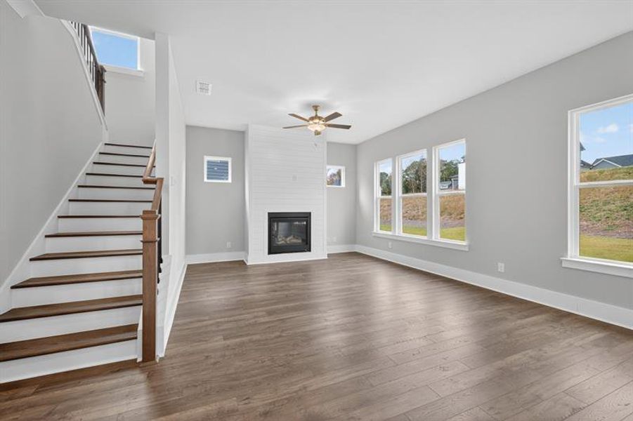 Spacious, unfurnished interior of a new home in Red Bird Manor, Jefferson (Image 31).