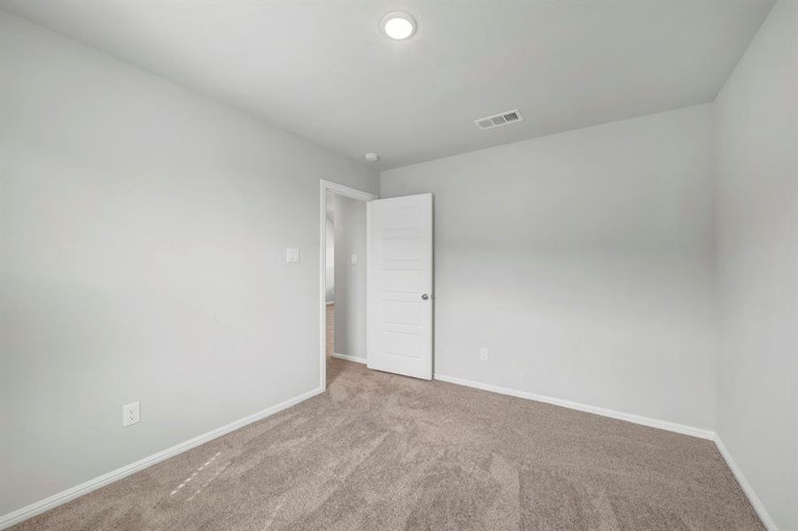 Spacious, unfurnished interior of a new home in Elevon, Lavon (Image 21).