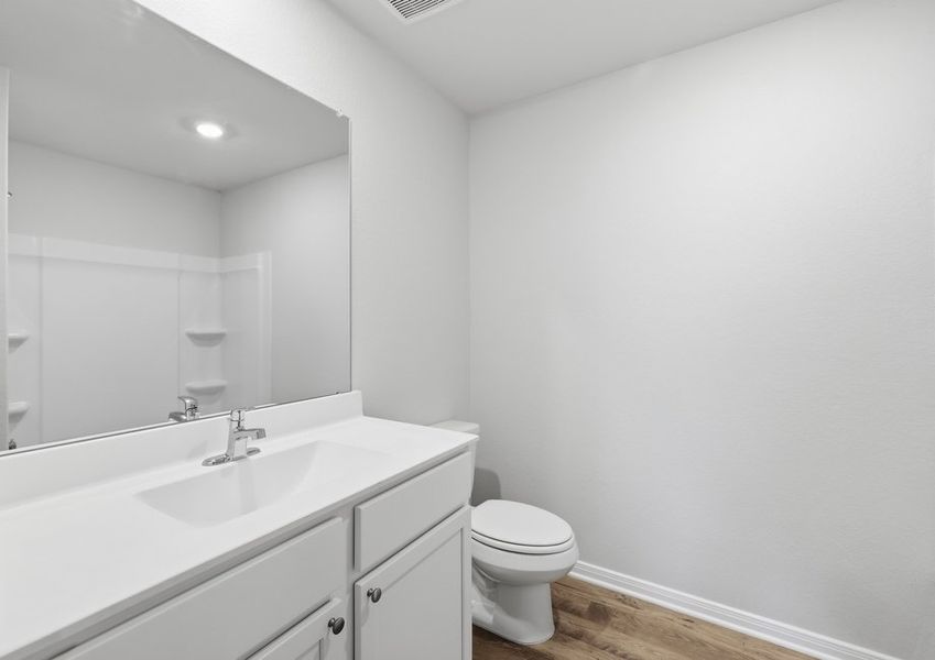 Vaughn - TX | Secondary Bathroom – Vanity