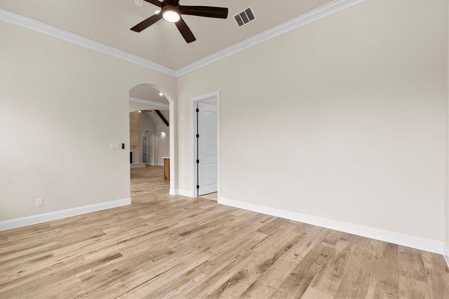 Spacious, unfurnished interior of a new home in , Midlothian (Image 26). Spacious, unfurnished interior of a new home in , Midlothian (Image 26).