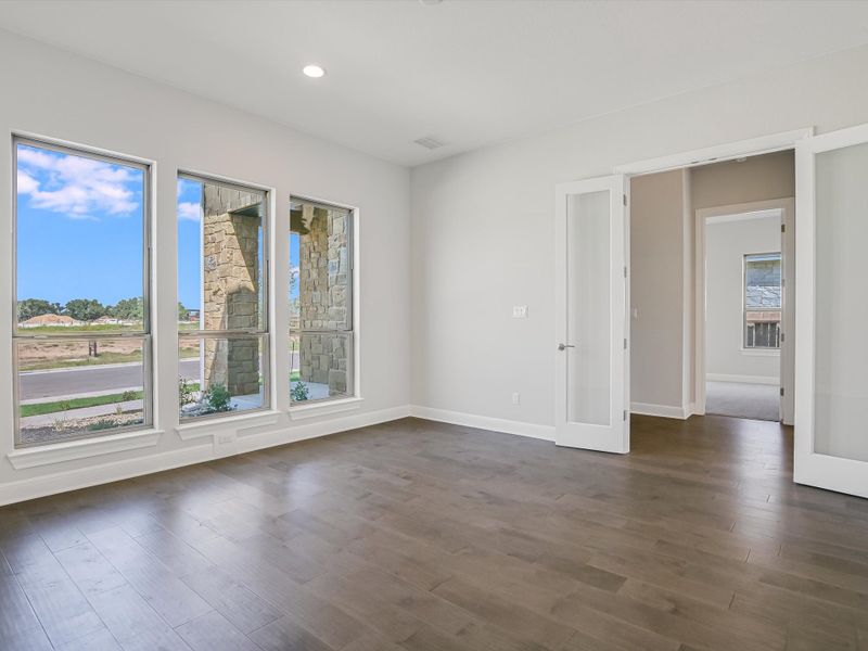 Representative unfurnished interior of a home built from the Topaz II by Giddens Homes in Riverstone, Georgetown (Image 81).