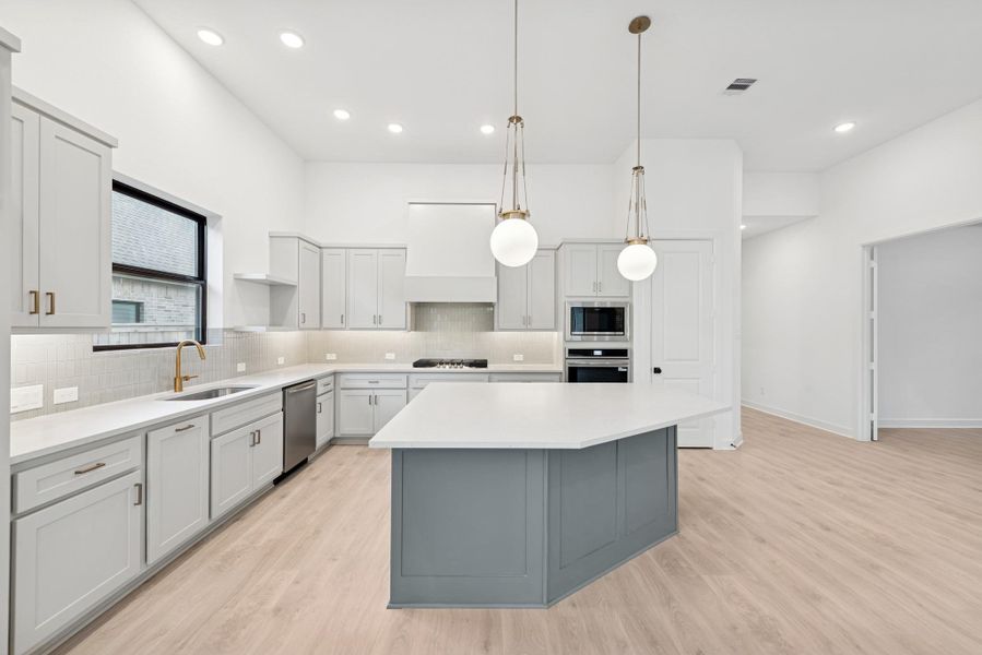 Furnished interior view inside a new home in Kresston, Magnolia (Image 6).