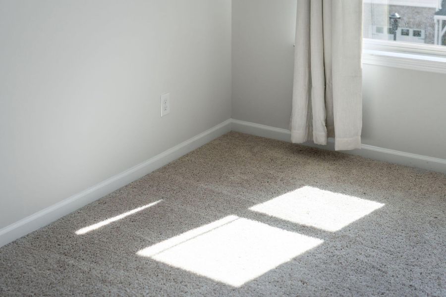 Spacious, unfurnished interior of a new home in , Summerville (Image 34).