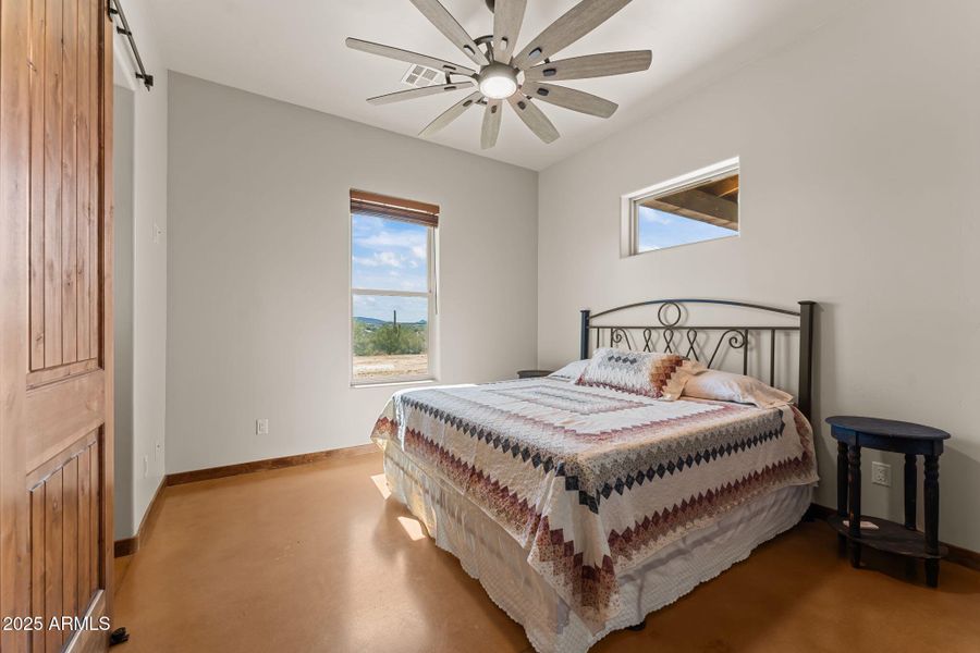 35-web-or-mls-DSC09141 35-web-or-mls-DSC09141