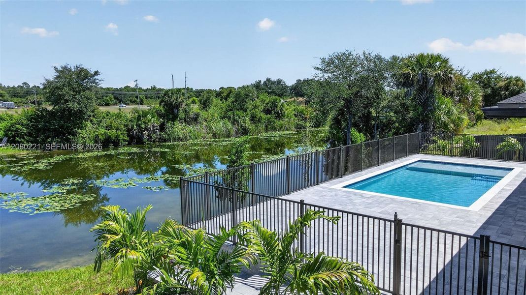 Exterior details and patio area of a home in , Cape Coral (Image 32).