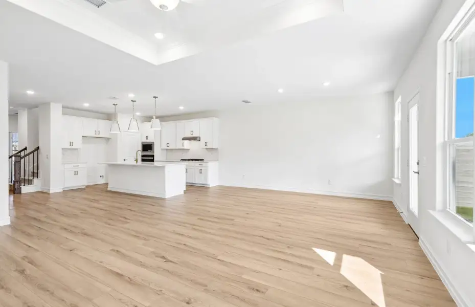 Spacious, unfurnished interior of a new home in Treeline, Justin (Image 11).