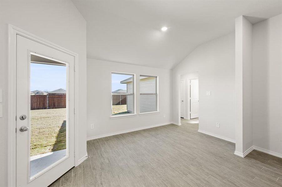 504 Diamond- Dining-2 504 Diamond- Dining-2