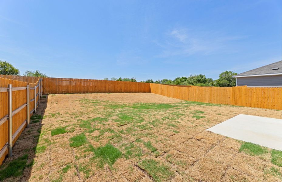 Exterior details and patio area of a home in Skyview, Belton (Image 23).