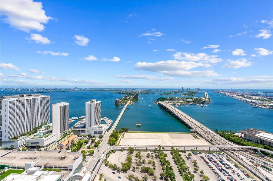 Condo located in Miami, FL showcasing its design and architecture (Image 1). Condo located in Miami, FL showcasing its design and architecture (Image 1).