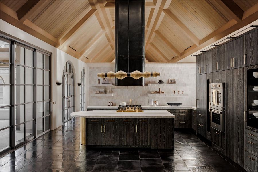 Community amenities in , Austin (Image 27).