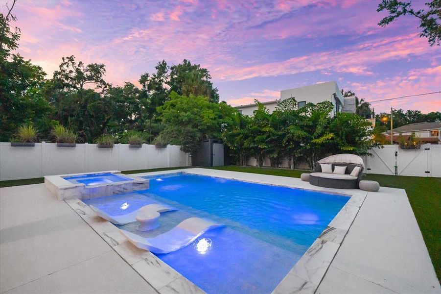 Exterior details and patio area of a home in , Tampa (Image 33).