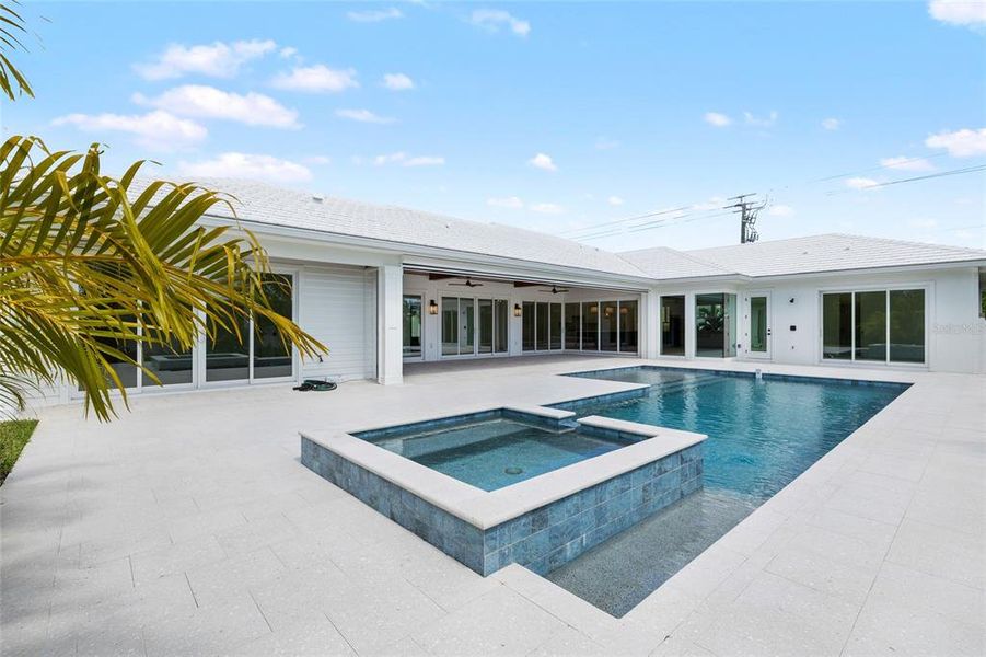 Exterior details and patio area of a home in , Boca Grande (Image 30).
