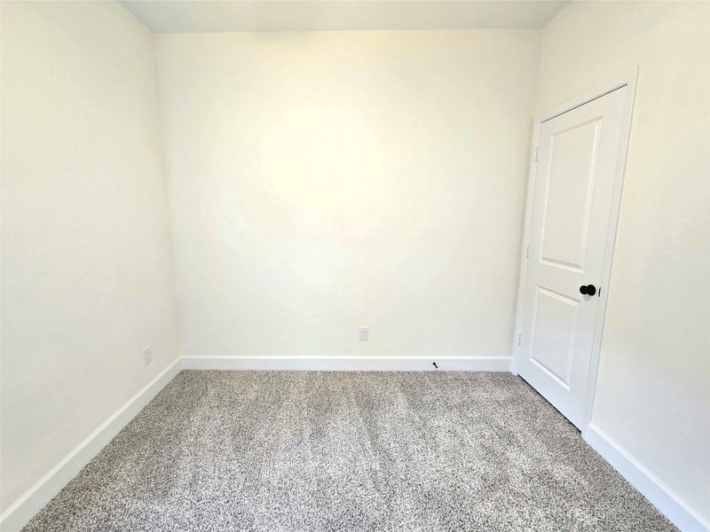 Guest Bedroom 1 Guest Bedroom 1