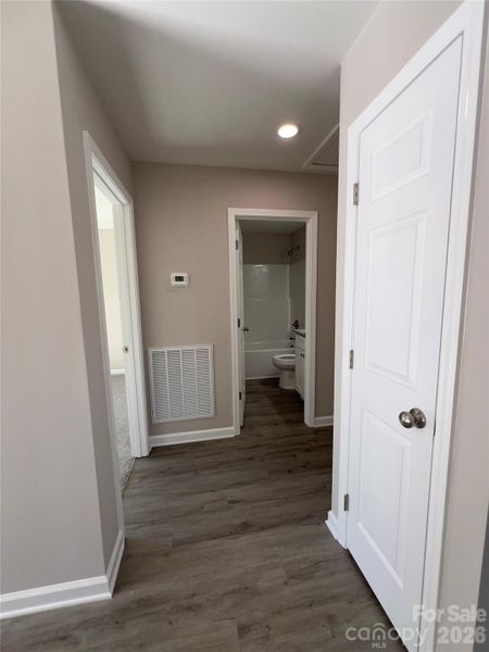 Spacious, unfurnished interior of a new home in , Salisbury (Image 20).