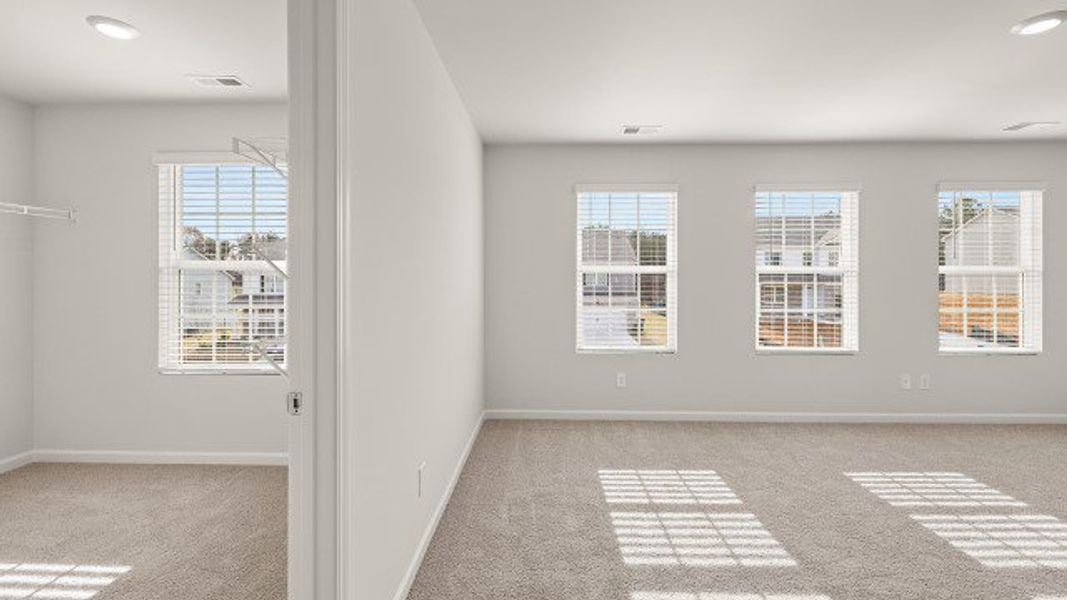 Spacious, unfurnished interior of a new home in Mableton Station, Mableton (Image 14).
