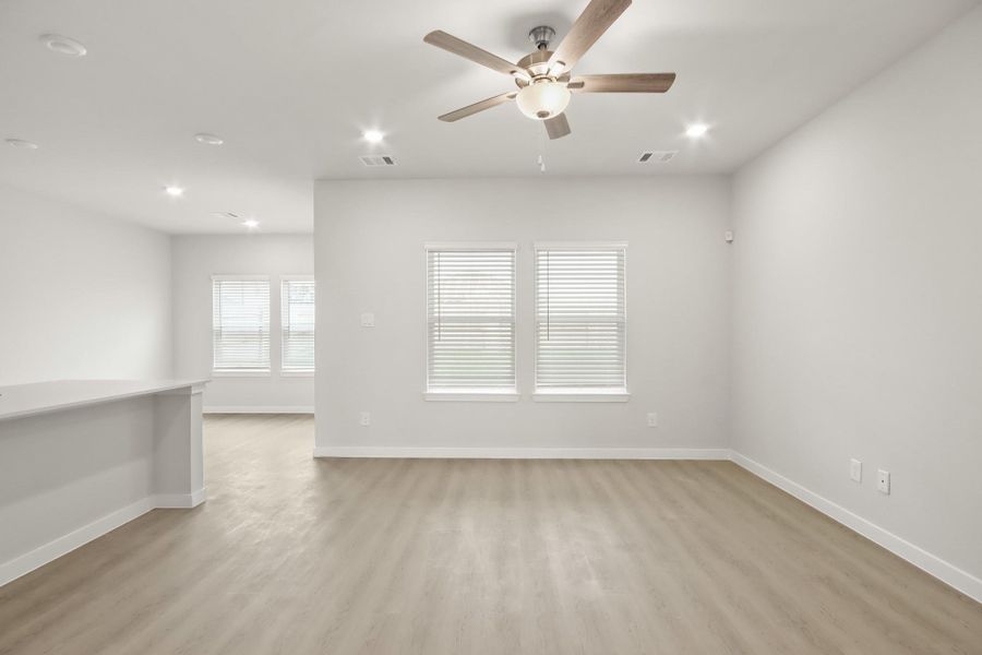 Spacious, unfurnished interior of a new home in Maple Woods, Hockley (Image 11).