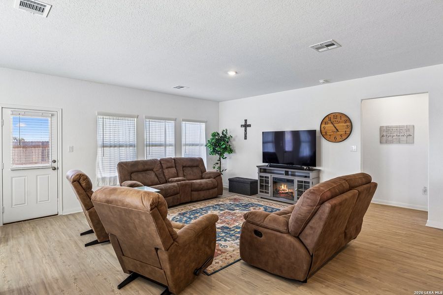 Furnished interior view inside a new home in Navarro Ranch, Seguin (Image 12).