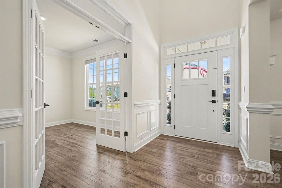 Spacious, unfurnished interior of a new home in Falls Cove, Troutman (Image 29).