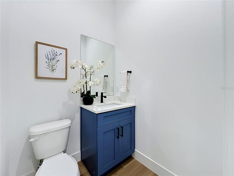 Furnished interior view inside a new home in , Orlando (Image 42).