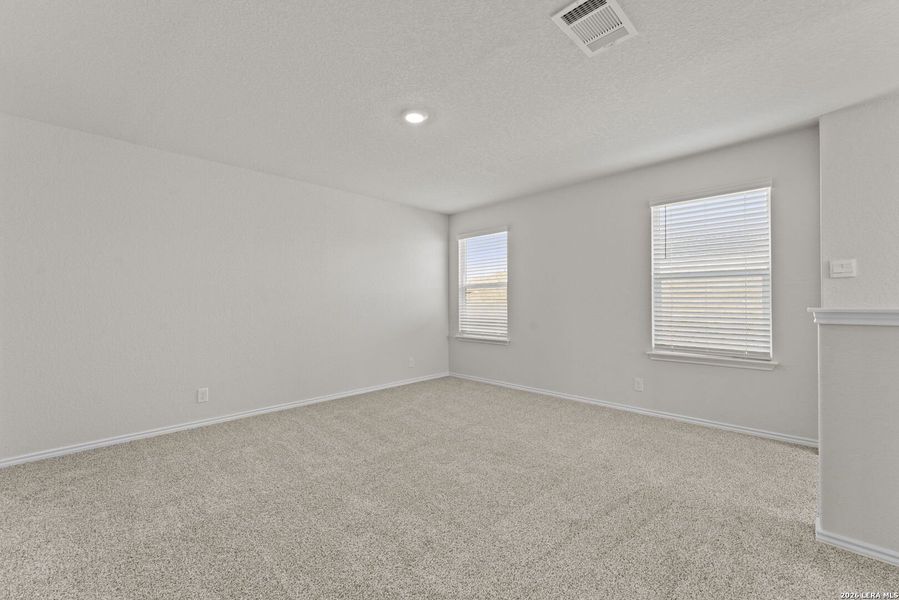 Spacious, unfurnished interior of a new home in Applewood, San Antonio (Image 13). Spacious, unfurnished interior of a new home in Applewood, San Antonio (Image 13).