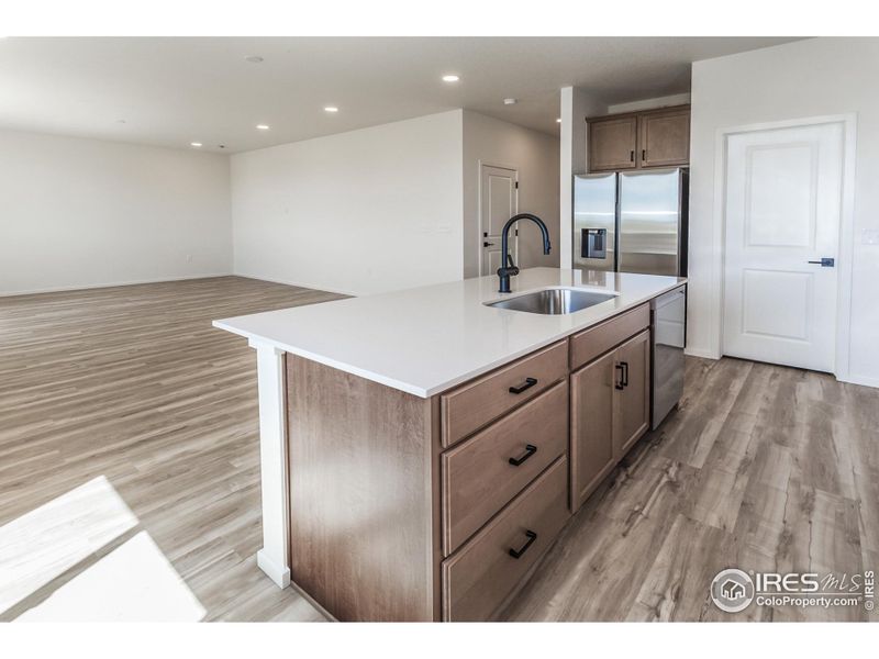 KITCHEN ISLAND KITCHEN ISLAND