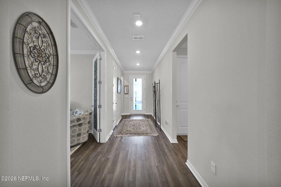 Spacious, unfurnished interior of a new home in , St. Augustine (Image 21).