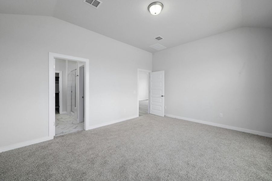 Spacious, unfurnished interior of a new home in Willowbrook, New Braunfels (Image 19). Spacious, unfurnished interior of a new home in Willowbrook, New Braunfels (Image 19).