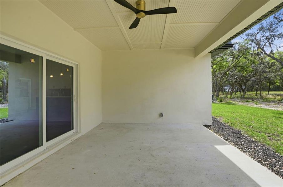 Exterior details and patio area of a home in , Webster (Image 32).