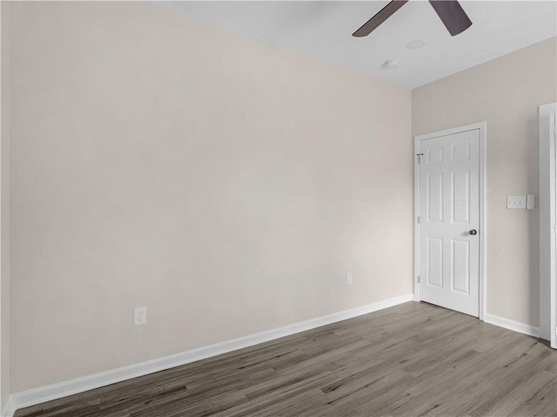 Spacious, unfurnished interior of a new home in , Atlanta (Image 24).