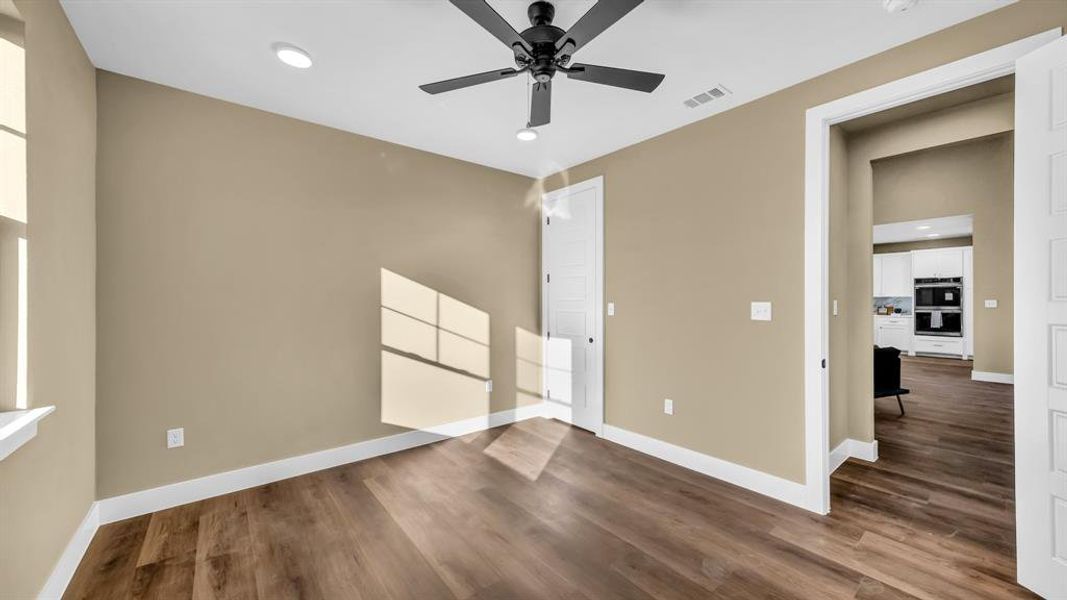 Spacious, unfurnished interior of a new home in Saddle Crest Estates, Weatherford (Image 21). Spacious, unfurnished interior of a new home in Saddle Crest Estates, Weatherford (Image 21).