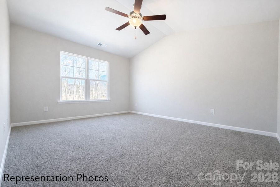 Spacious, unfurnished interior of a new home in , Charlotte (Image 9).