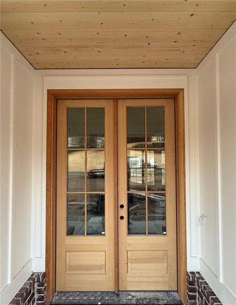 Exterior details and patio area of a home in , Calhoun (Image 3).