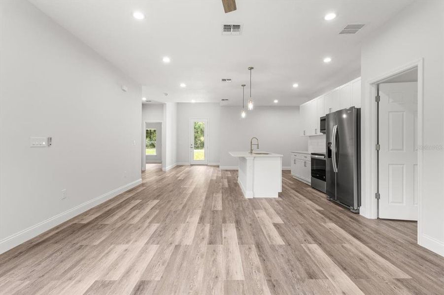 Spacious, unfurnished interior of a new home in , Citrus Springs (Image 17). Spacious, unfurnished interior of a new home in , Citrus Springs (Image 17).
