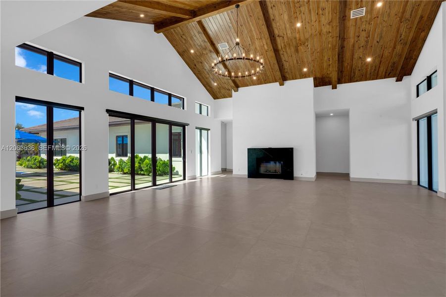 Spacious, unfurnished interior of a new home in , Southwest Ranches (Image 14).