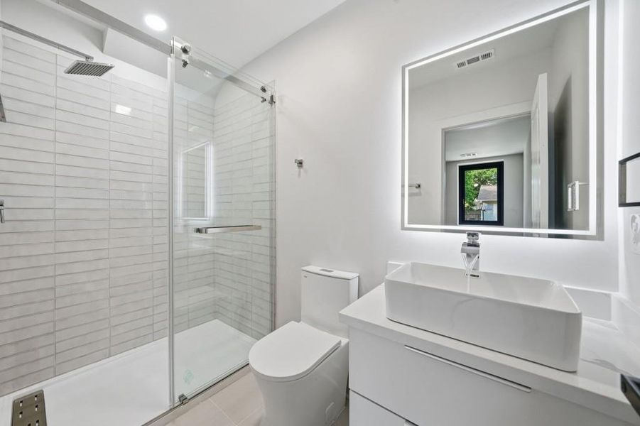Furnished interior view inside a new home in , Decatur (Image 18).