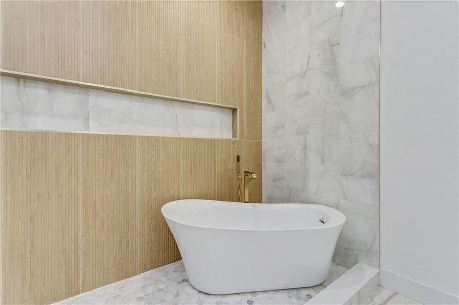 Close-up of interior finishes inside a home in , Waleska (Image 15).