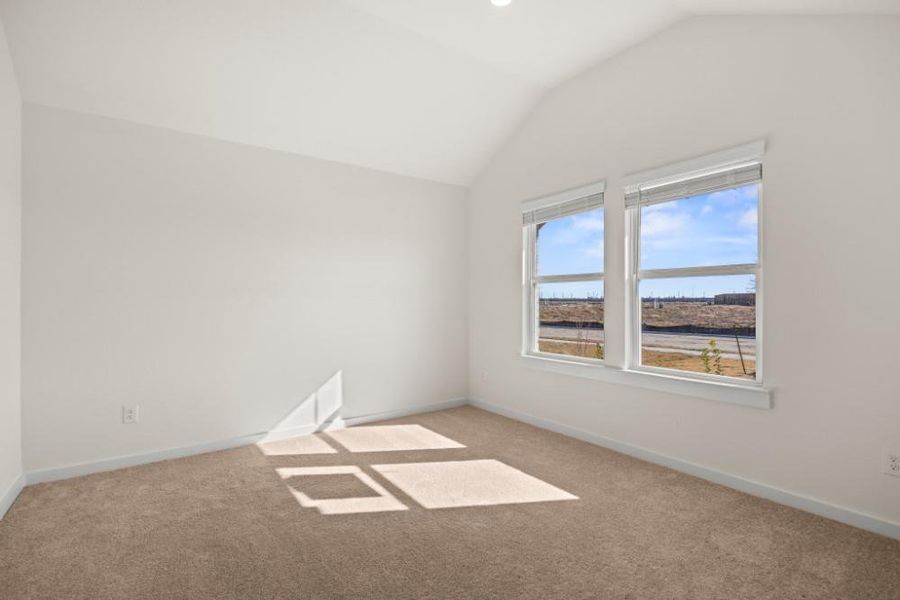 Spacious, unfurnished interior of a new home in Ashland, Angleton (Image 13).