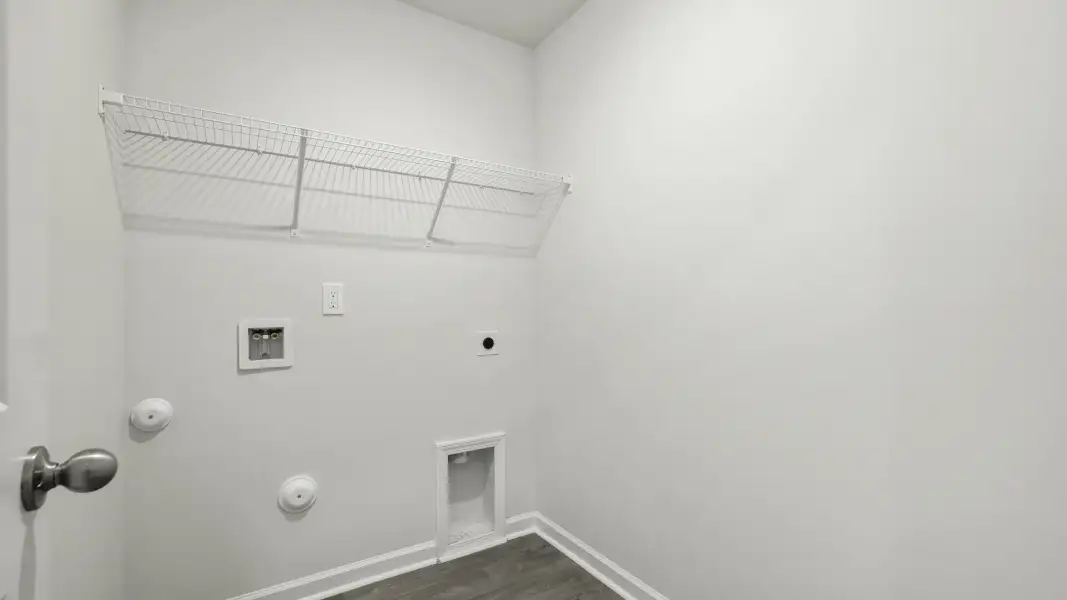 Spacious, unfurnished interior of a new home in Chandler Pointe, Rural Hall (Image 9).