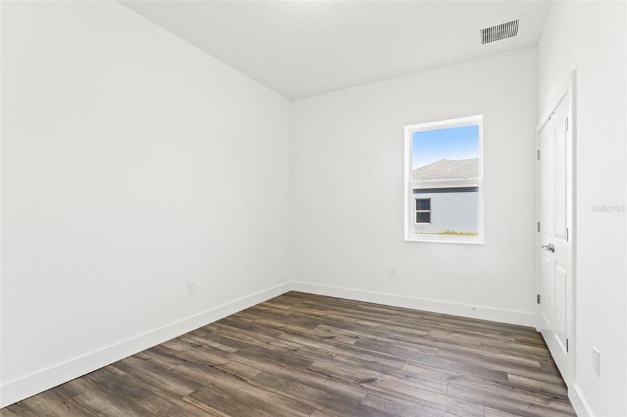 Spacious, unfurnished interior of a new home in , Weeki Wachee (Image 24).