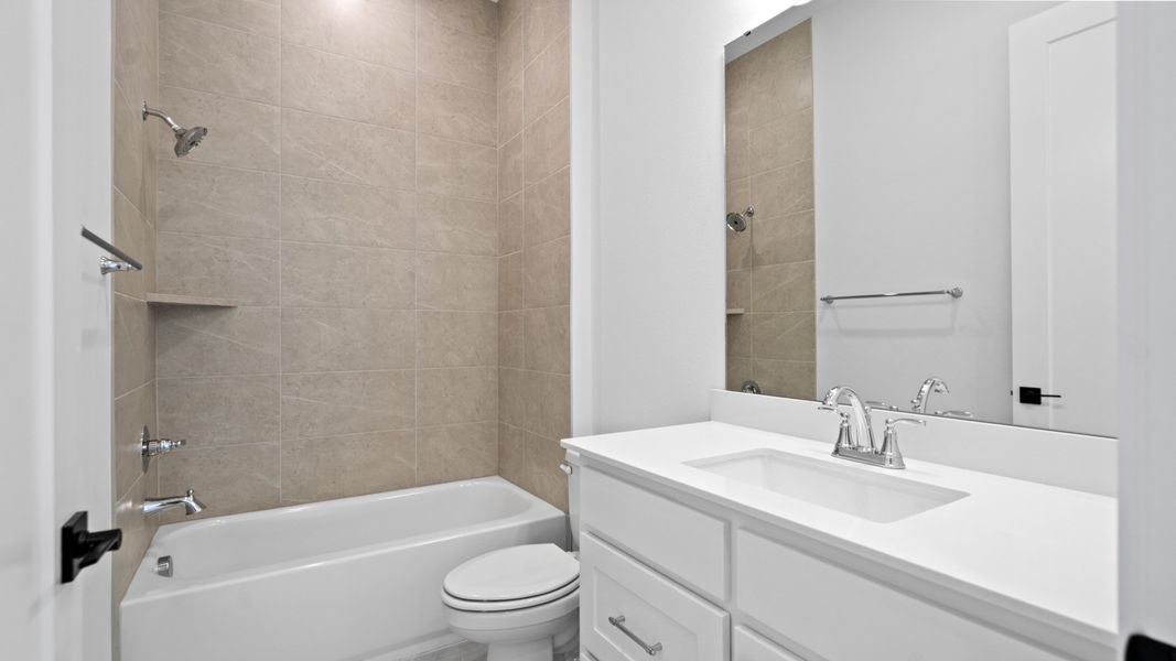 Representative furnished interior of a home built from the 2517F by Perry Homes in Turnleaf, Punta Gorda (Image 24).