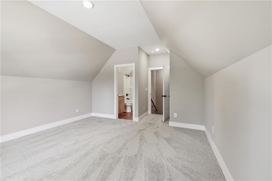 Spacious, unfurnished interior of a new home in , Clarkesville (Image 37).