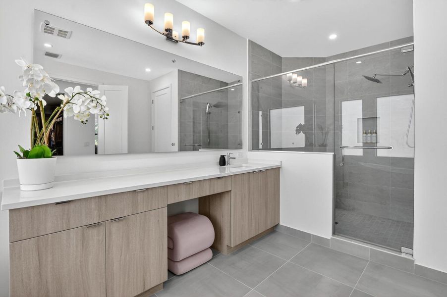 Furnished interior view inside a new home in , Boca Raton (Image 26). Furnished interior view inside a new home in , Boca Raton (Image 26).