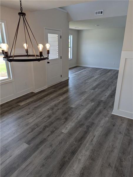 Spacious, unfurnished interior of a new home in , Auburn (Image 10).