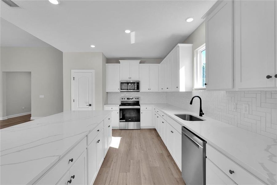 Image 11 of a home in Marion Oaks.